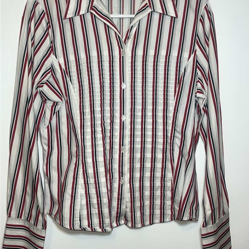 Jones New York Red and Black Casual Button Down Shirt Size Medium